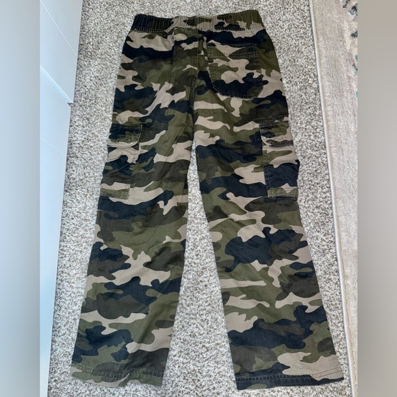 Kids Camouflage Cargo Pants - Picture 3 of 4